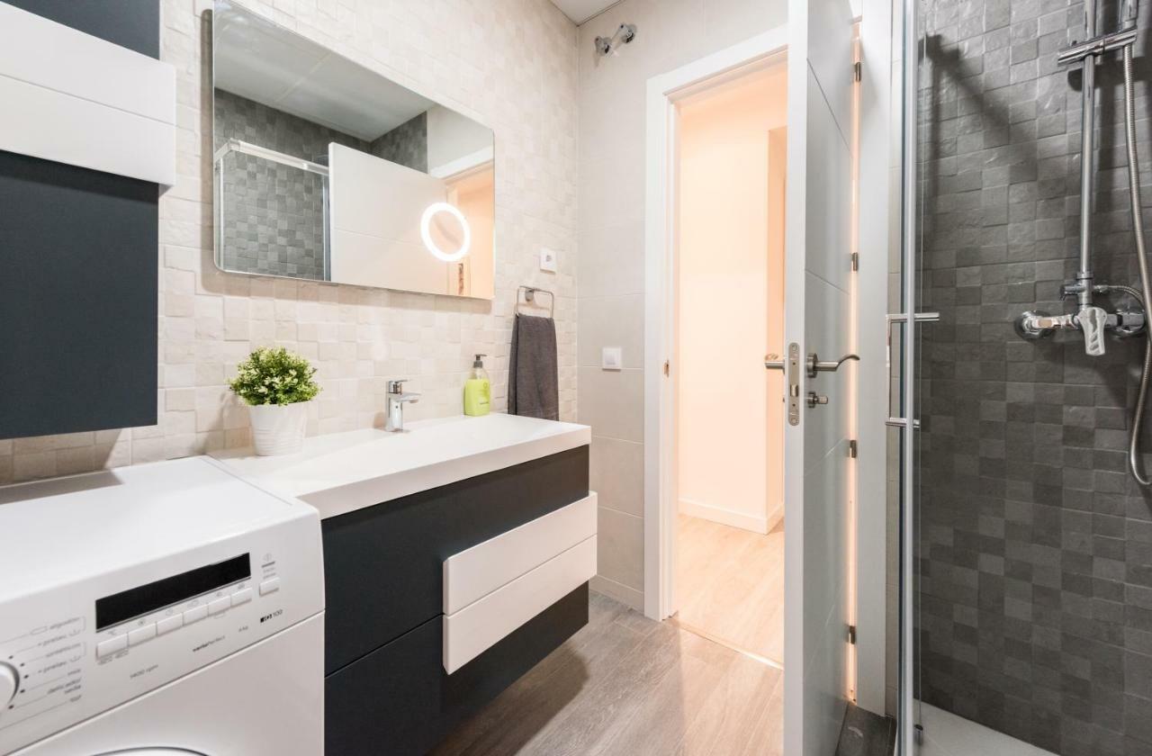 Living Guzman Apartment Madrid Bagian luar foto