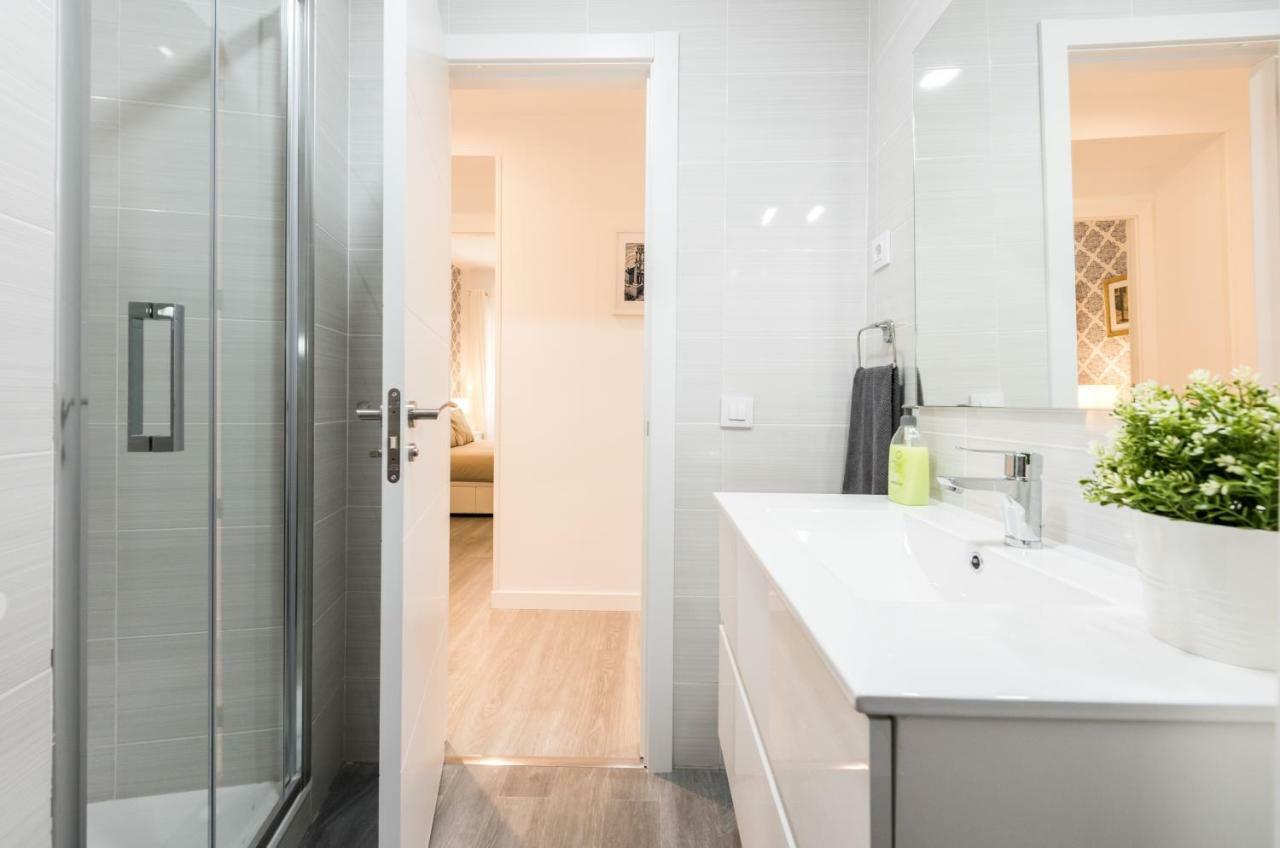 Living Guzman Apartment Madrid Bagian luar foto